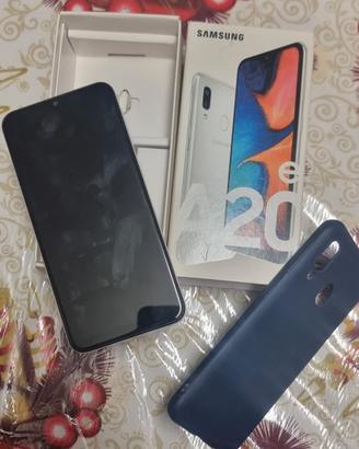 Samsung Galaxy A20e white