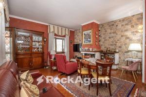 PORZIONE BIFAMILIARE MAGLIANA/MURATELLA DIVISIBILE