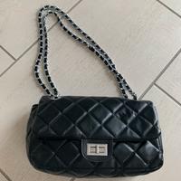 Borsa in pelle nera