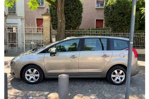 Peugeot 5008 1.6 VTi 120 CV Tecno, benzina Euro 5A