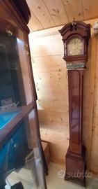 Orologio a pendolo da terra