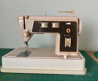 Singer Touch & Sew 702