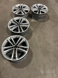 Cerchi in lega MAK 17’’