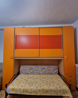 Cameretta a ponte con armadio e letto – Arancione 