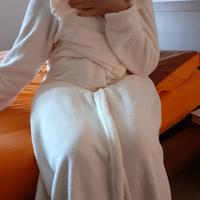 Coperta con maniche in microfibra