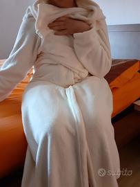 Coperta con maniche in microfibra