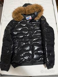 Blauer Pelliccia