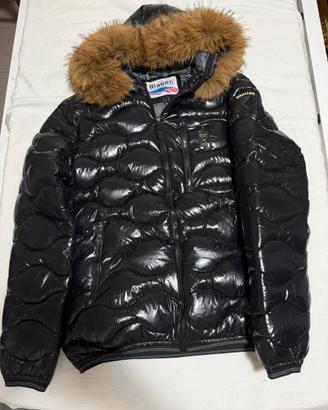 Blauer Pelliccia