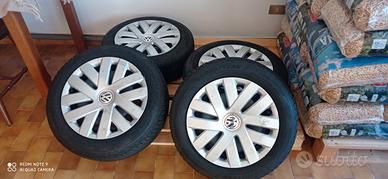 4 gomme invernali 185/60 R15 84 T con cerchi in fe