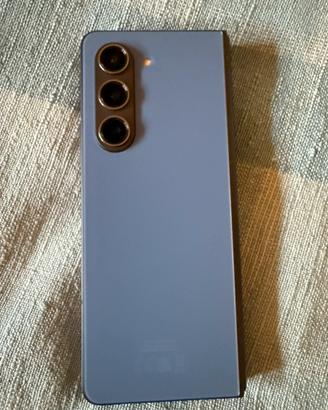 Galaxy Z Fold 5 edizione esclusiva blu’