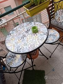 Tavolo tondo da balcone