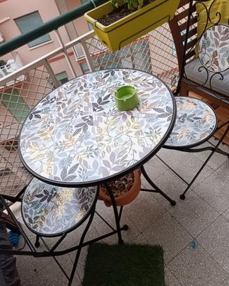 Tavolo tondo da balcone