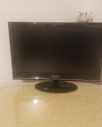 piccolo televisore funzionante