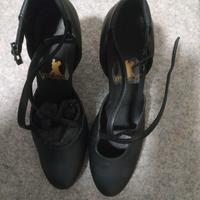 scarpe per danza classica e moderna 