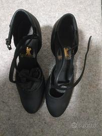 scarpe per danza classica e moderna 