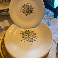 set tre piatti piani