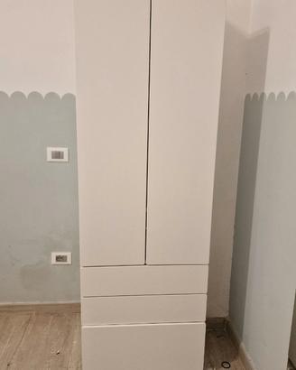 Armadio bianco cameretta Ikea smastad