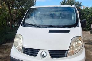 Renault Trafic 2.0 dci - 9 posti