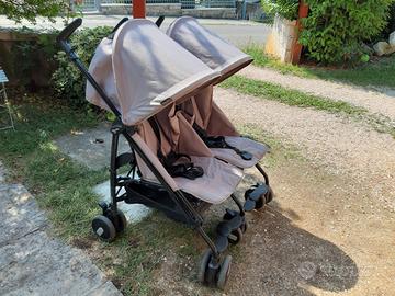 Passeggino gemellare
