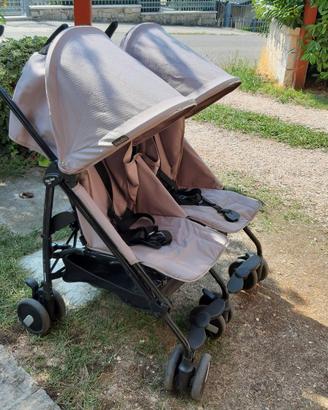 Passeggino gemellare