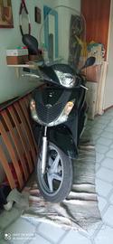 SH 125 i