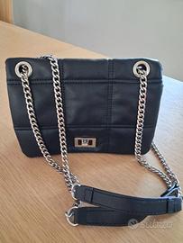 Borsa Stradivarius nera imbottita