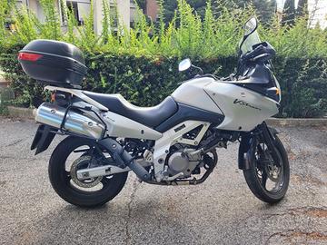SUZUKY V-STROM DL 650