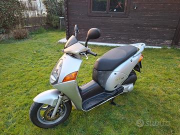 Scooter Honda @ 150
