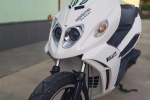 Malaguti F12 Phantom 50 R Liquid Cooled
