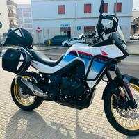Honda Transalp 750 pari al nuovo Superaccessoriata