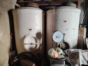 contenitore di resina per vino, 1200 litri ognuno