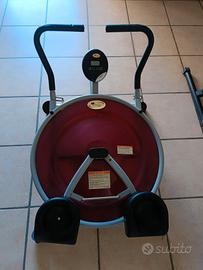 attrezzo per addominali  e gambe