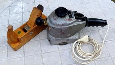 Pialla a mano ed elettrica