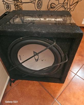 subwoofer alpine 800watt