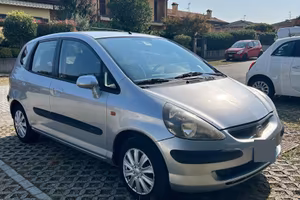 HONDA JEZZ - ANNO 2003 - NEOPATENTATI - KM 130.000