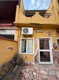 CASA SEMINDIPENDENTE A DECIMOMANNU