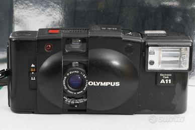 OLYMPUS XA2 CON FLASH