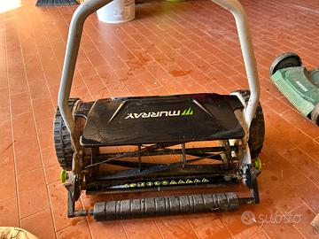Taglia erba manuale