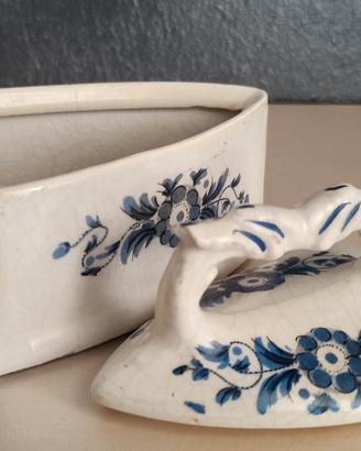 Scatola in ceramica ferro da stiro 