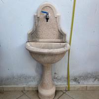 Fontana a parete da giardino