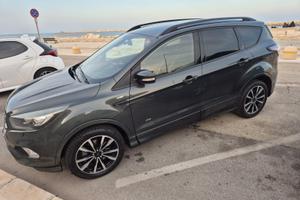 Ford Kuga 2.0 TDCI 150 CV 4x4 ST-Line