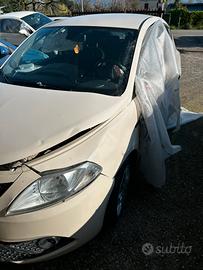 Lancia ypsilon 1.3 multijet incidentata