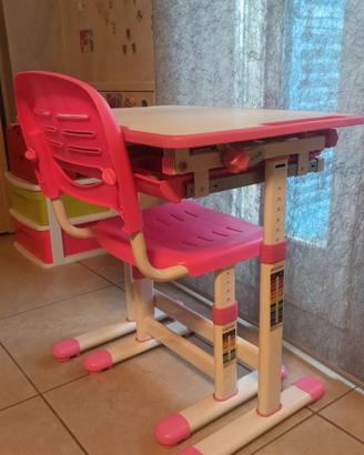 SCRIVANIA REGOLABILE CON CASSETTIERA