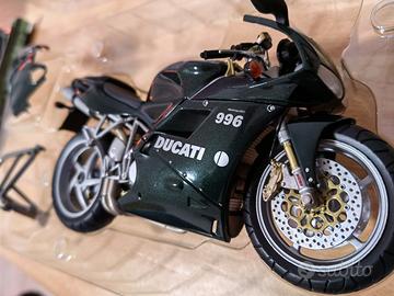 MINICHAMPS 122120002 DUCATI 996 Matrix Reloaded