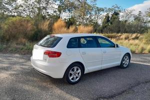 Audi A3 1.6 105cv 2010