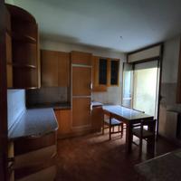 Cucina in legno massello