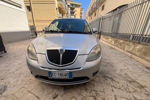 Lancia Y