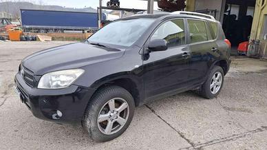 TOYOTA RAV 4 MY23 2.0 GPL Luxury CAMBIO ROTTO au