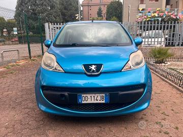 Peugeot 107 1.0 68CV 5p. Sweet Years - 2006