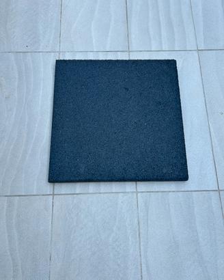 Piastrelle anticaduta 50x50x3 6P. Gomma antitrauma